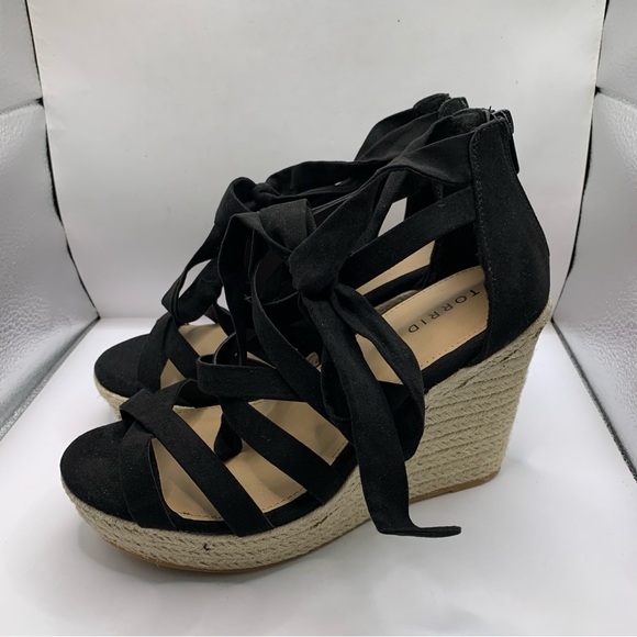 NWOB Torrid Women's Lombardi Wedges size 10 WW boo look ack suede sandals heels - Picture 3 of 7